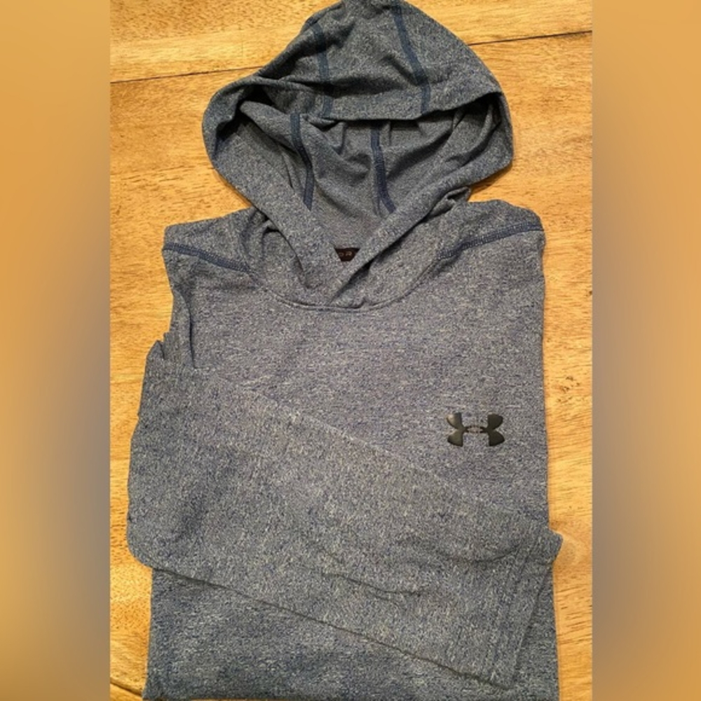 Under Armour Threadborne Men’s M Gray Long Sleeve Lightweight Pullover W/ Hoodie